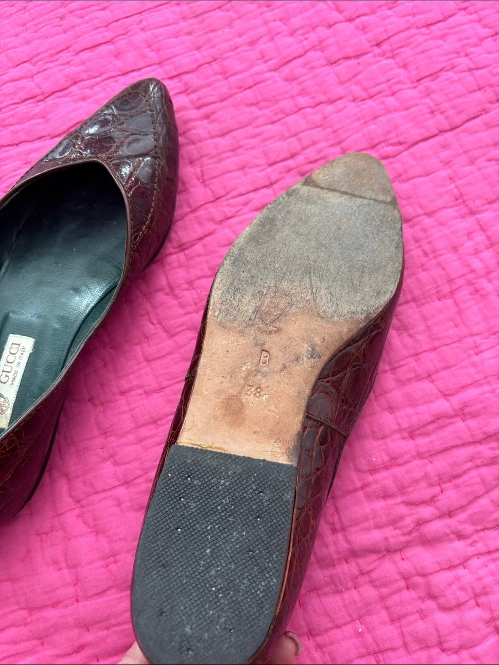 Gucci Brown Crocodile skin Pointed Flats, US8